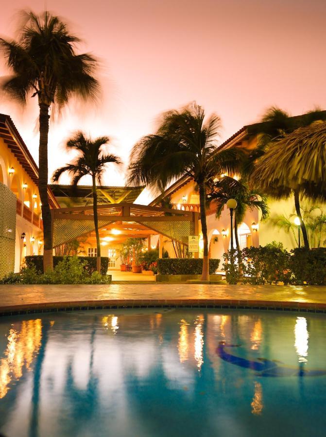 Sasaki Apartments Palm Beach Zewnętrze zdjęcie