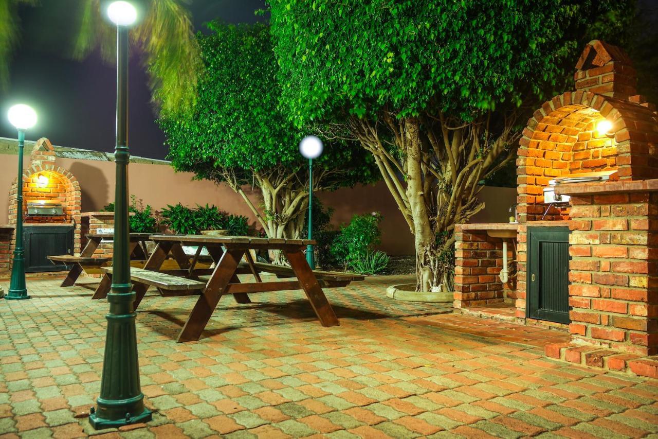 Sasaki Apartments Palm Beach Zewnętrze zdjęcie