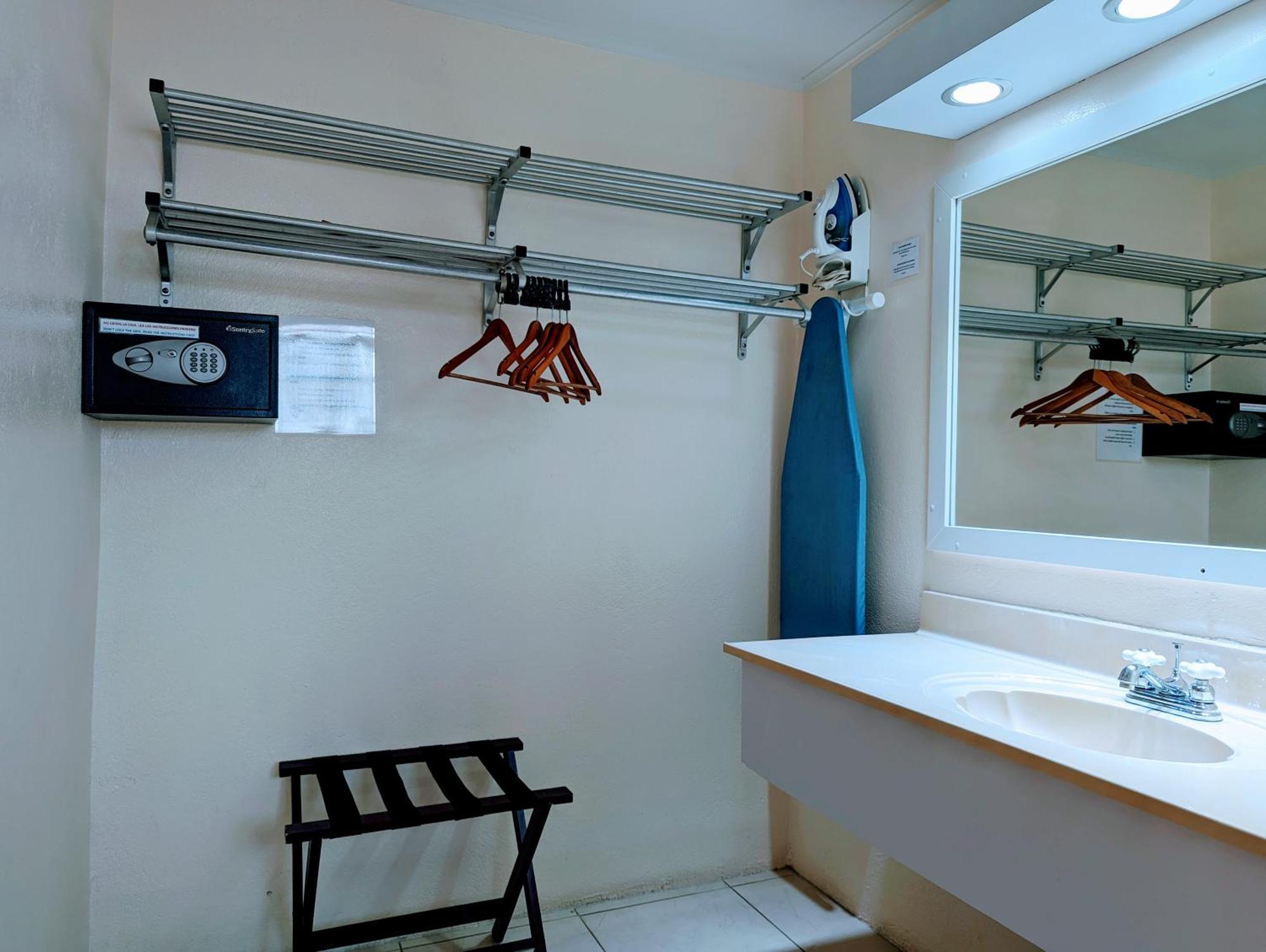 Sasaki Apartments Palm Beach Zewnętrze zdjęcie