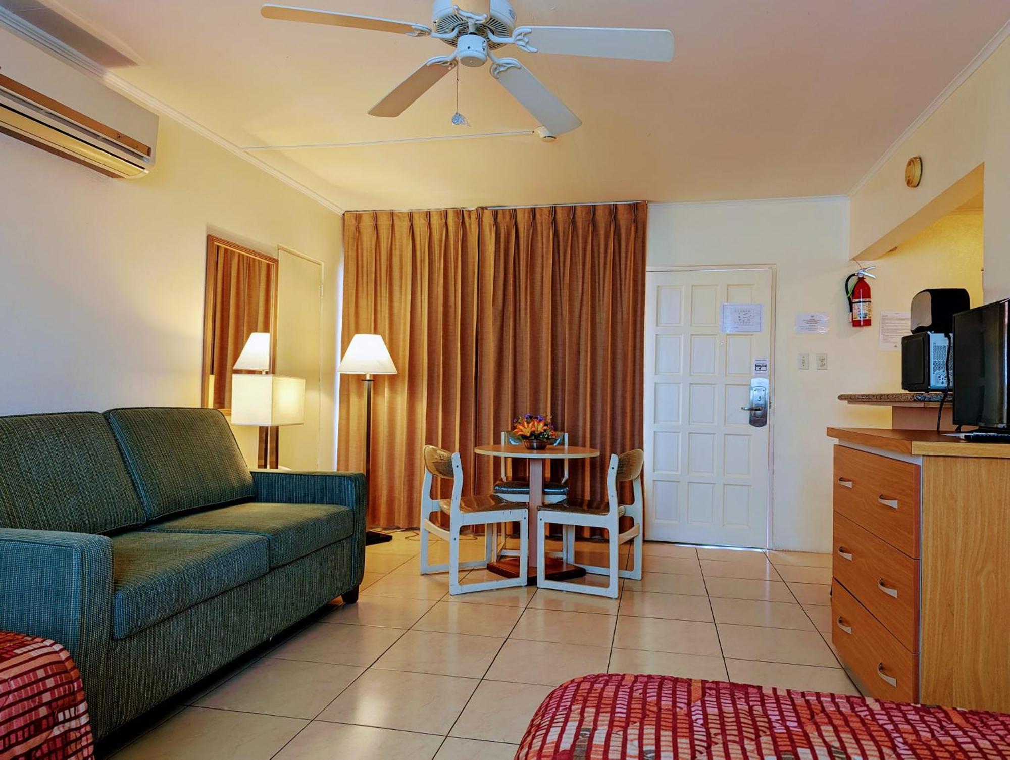 Sasaki Apartments Palm Beach Zewnętrze zdjęcie