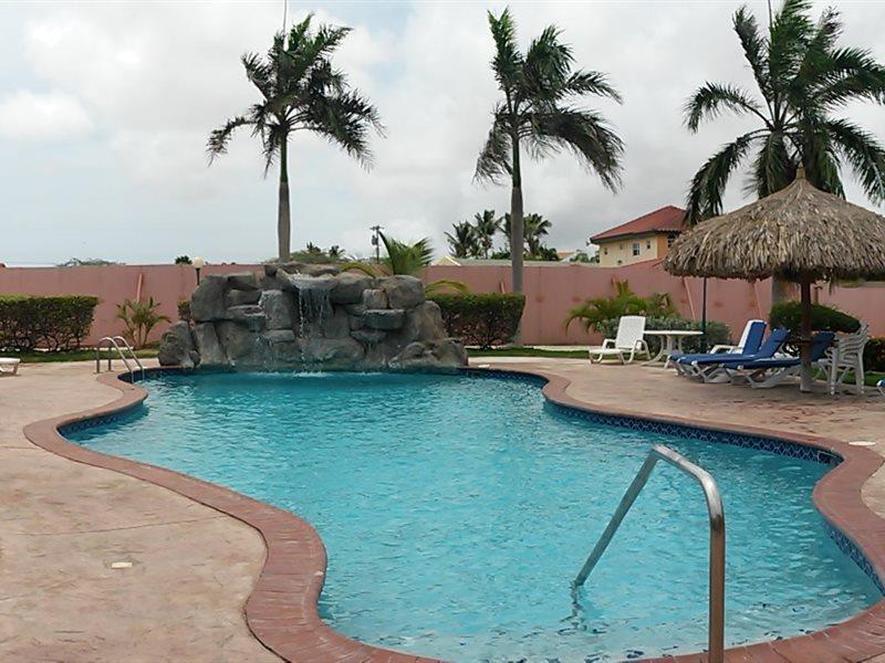Sasaki Apartments Palm Beach Zewnętrze zdjęcie