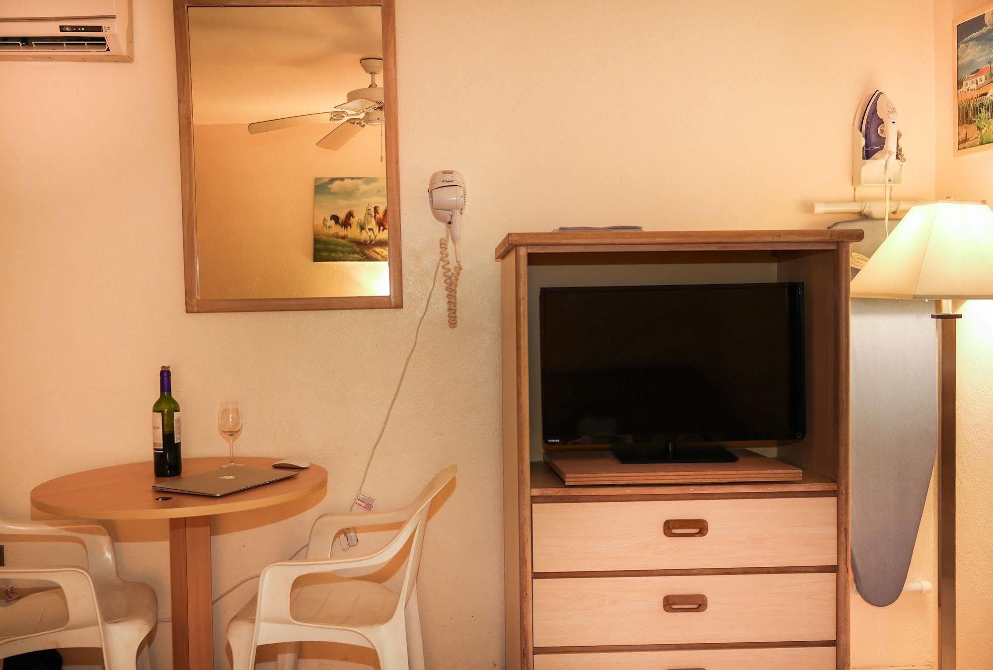 Sasaki Apartments Palm Beach Zewnętrze zdjęcie