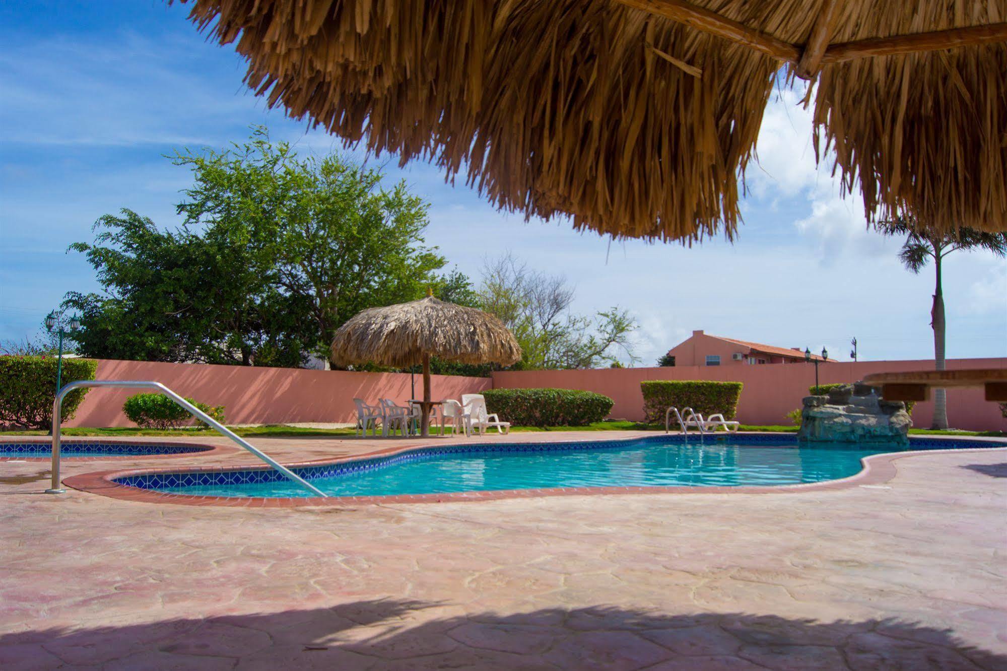 Sasaki Apartments Palm Beach Zewnętrze zdjęcie