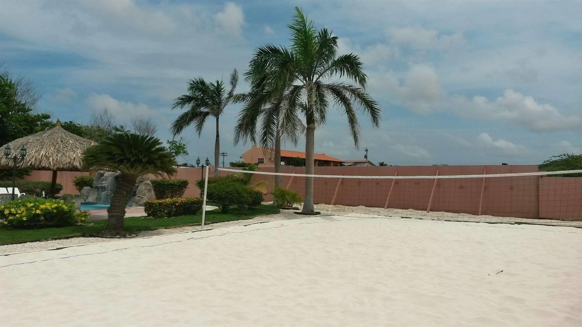 Sasaki Apartments Palm Beach Zewnętrze zdjęcie